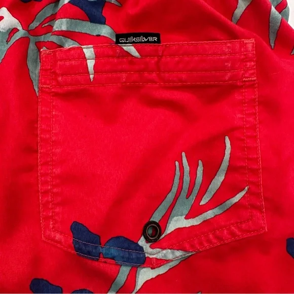 Quiksilver Boys Red Floral “Everyday Mix Volleyball” Swim Trunks Size Large 14 - Picture 6 of 12